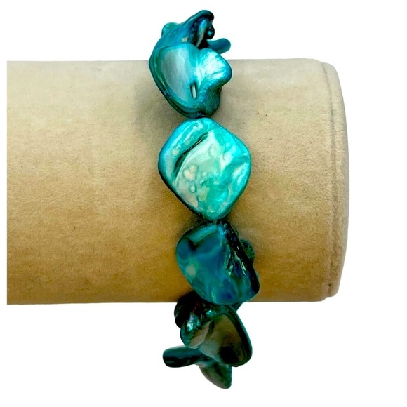 Turquoise Blue Irregular Mother Of Pearl Stretch Bracelet - Picture 1 of 5